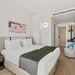 Mercure Finikoudes 3* Larnaca