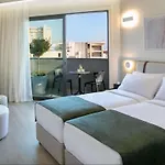 Mercure Finikoudes 3* Larnaca