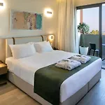Mercure Finikoudes 3* Larnaca
