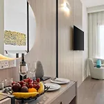 Mercure Finikoudes Hotel