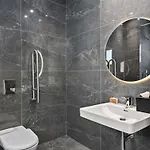 Hotel Mercure Finikoudes 3*