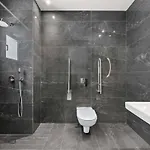 Mercure Finikoudes Otel Larnaca