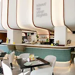 Mercure Finikoudes 3* Larnaca