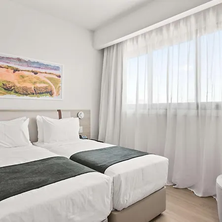 Mercure Finikoudes Hotel 3*