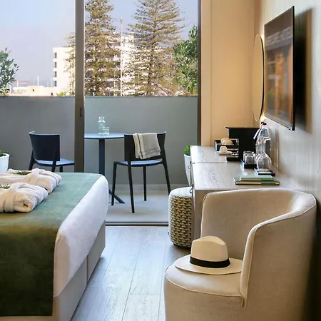 Mercure Finikoudes 3*