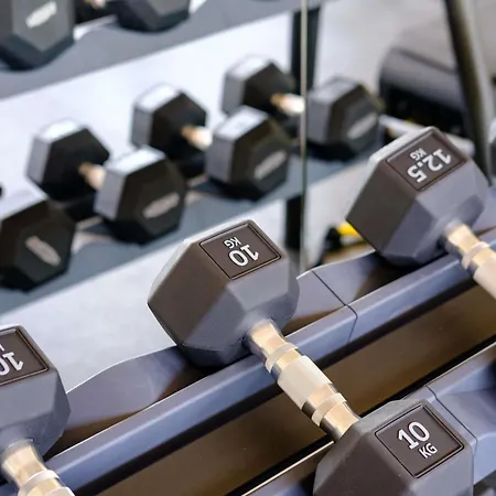 Mercure Finikoudes 3* Larnaca