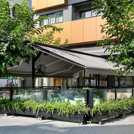 Hotel Mercure Finikoudes 3*
