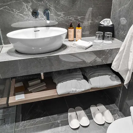 Mercure Finikoudes