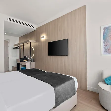 Mercure Finikoudes Hotel 3*