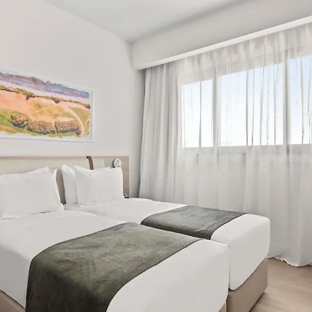 Mercure Finikoudes Larnaca