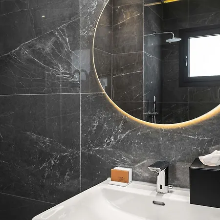 Mercure Finikoudes 3*