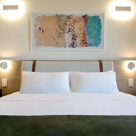 Mercure Finikoudes Hotel Larnaca