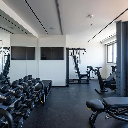 Mercure Finikoudes 3* Larnaca