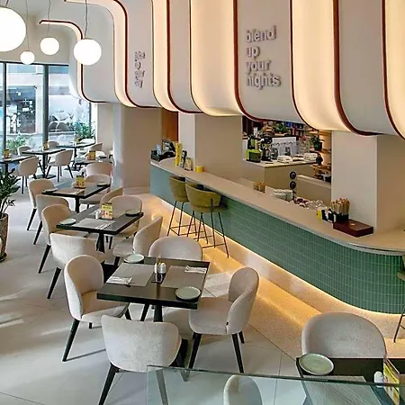 Mercure Finikoudes Ξενοδοχείο