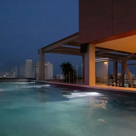 Mercure Finikoudes Hotel Larnaca