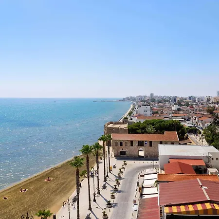 Mercure Finikoudes Hotel 3*