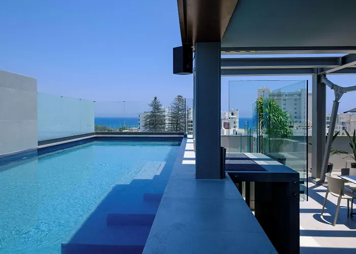 Mercure Finikoudes Otel 3*