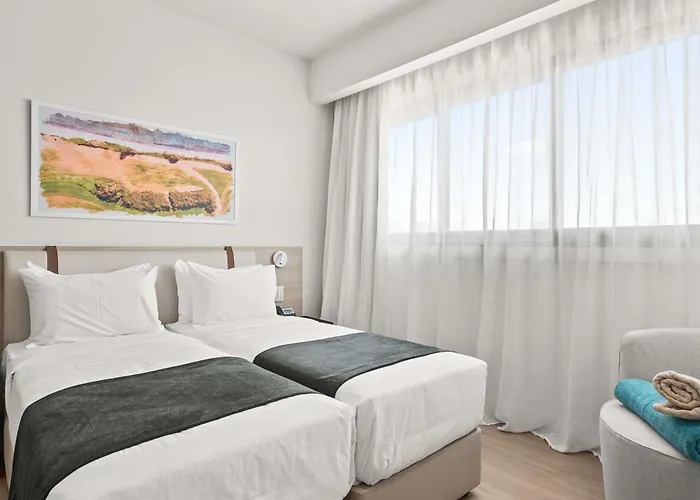 Otel Mercure Finikoudes Larnaca