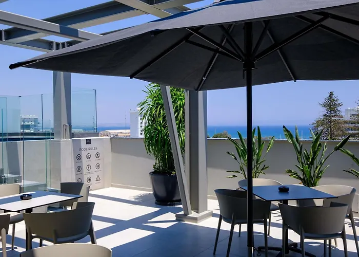 Готель Mercure Finikoudes Ларнака