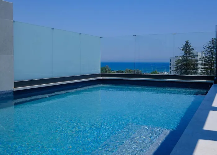 Mercure Finikoudes Otel