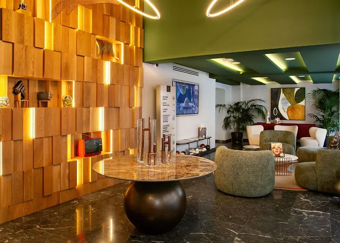 Hotel Mercure Finikoudes 3*