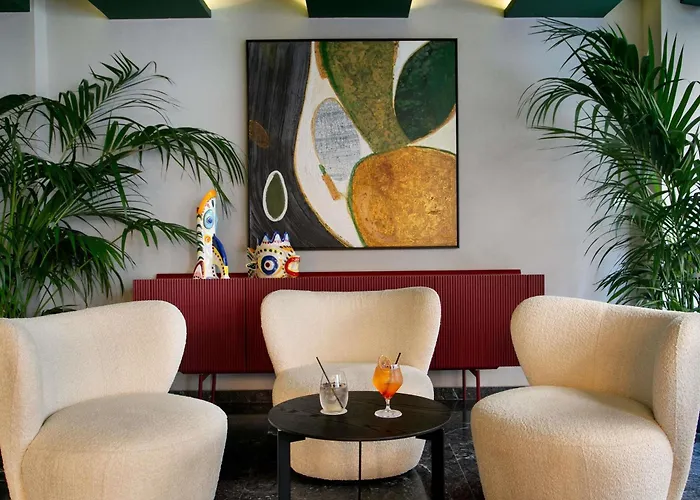 Mercure Finikoudes Otel 3*