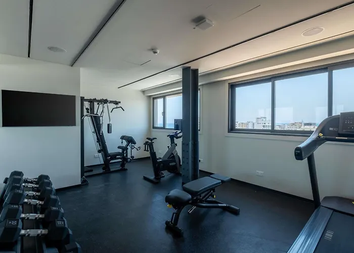 Mercure Finikoudes 酒店